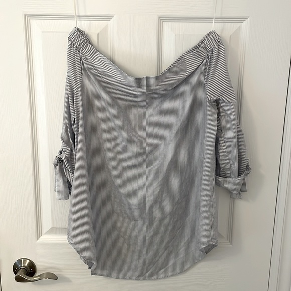 Babaton Malik Blouse - Picture 2 of 5